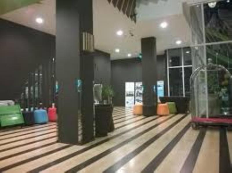 Maxonehotels.Com At Tidar Surabaya Exteriör bild