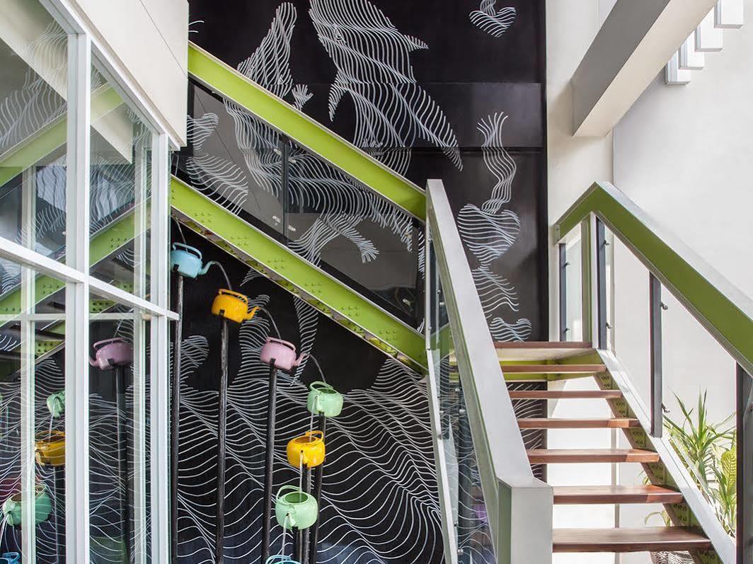 Maxonehotels.Com At Tidar Surabaya Exteriör bild