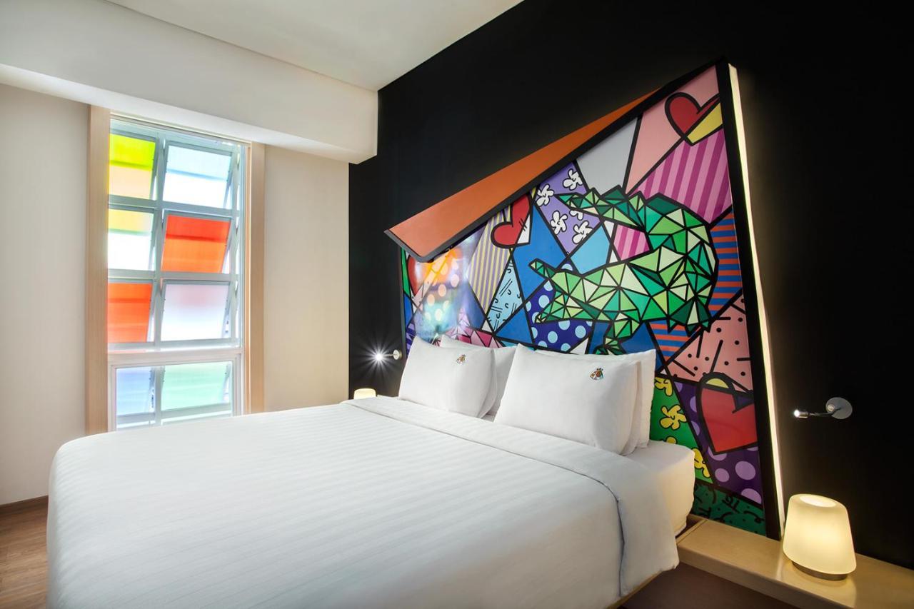 Maxonehotels.Com At Tidar Surabaya Exteriör bild