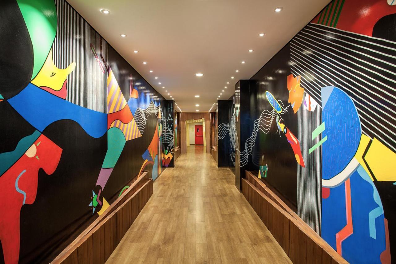 Maxonehotels.Com At Tidar Surabaya Exteriör bild